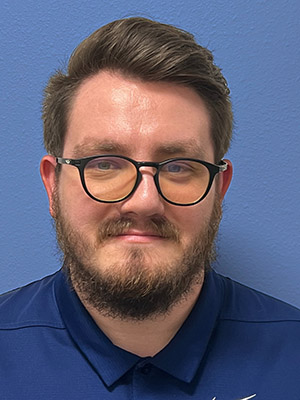 猎人穿过 headshot