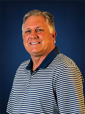 丹尼尔凯悦 headshot